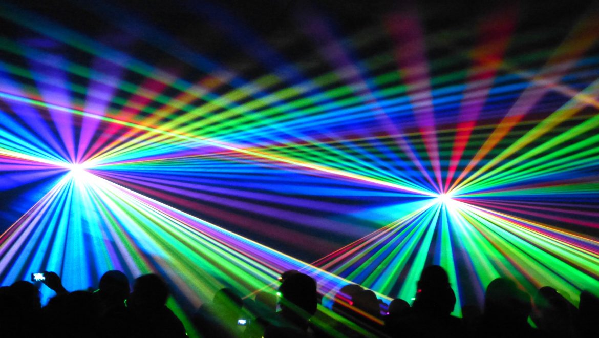 Spectacle Laser, Animart