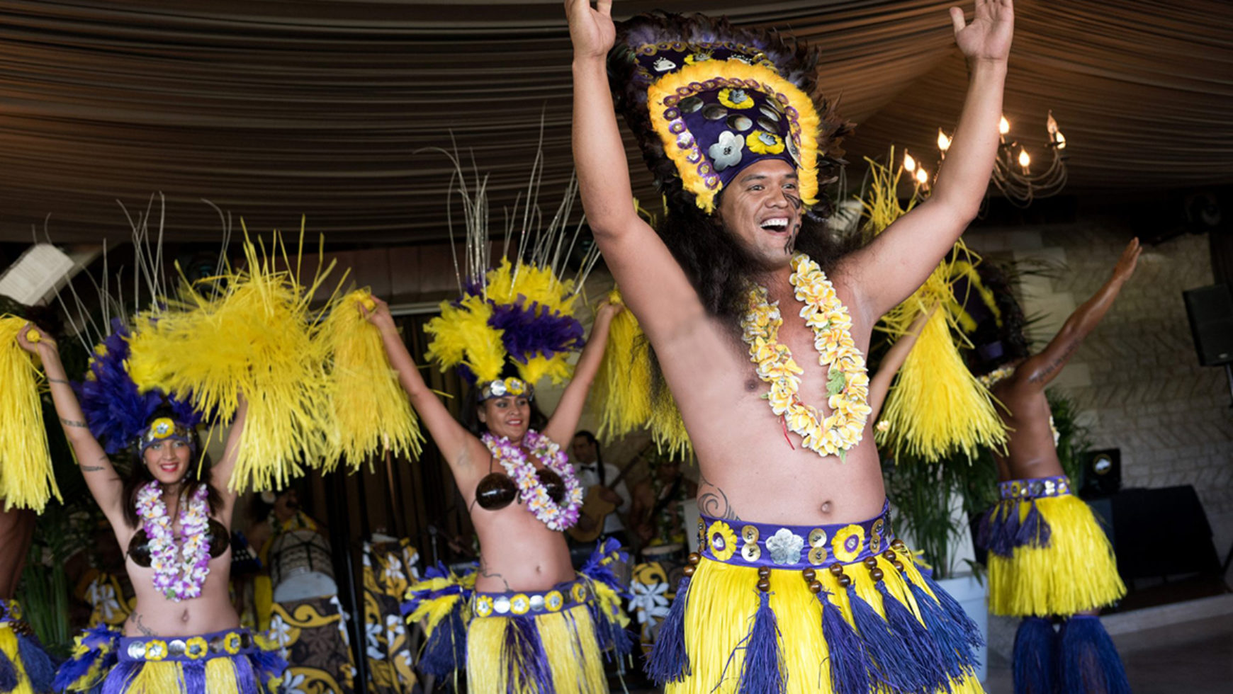 Danseuses Tahitiennes
